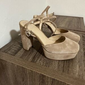 Vince camuto closed toe heels